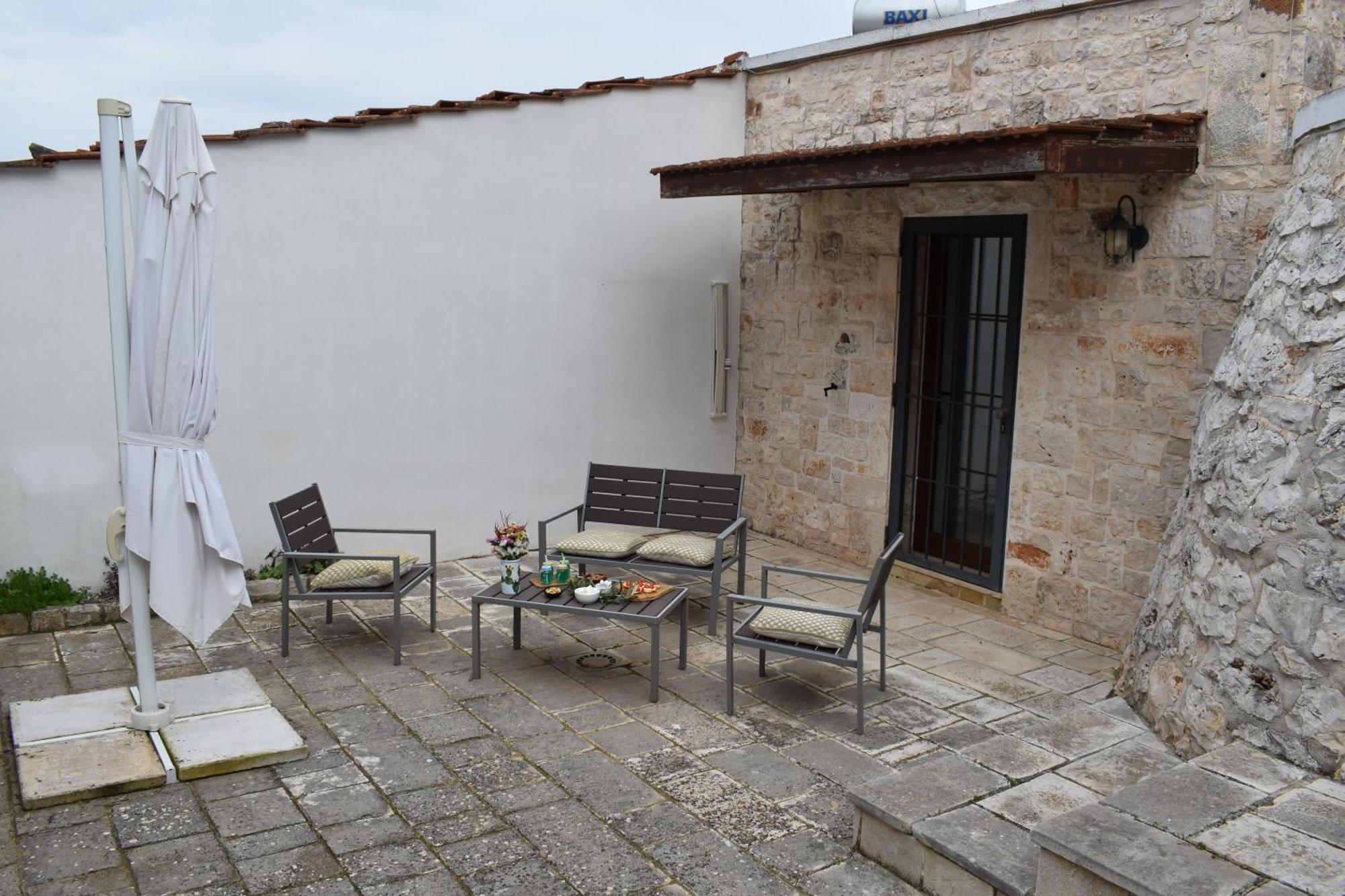 Trulli Allegretti * Noci